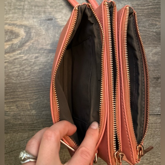 ❌SOLD❌ Matt & Nat Triplet Vegan Crossbody Bag - Picture 6 of 8